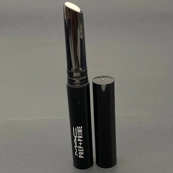 MAC Prep + Prime Lip Primer, 0.05 OZ - Picture 2 of 5